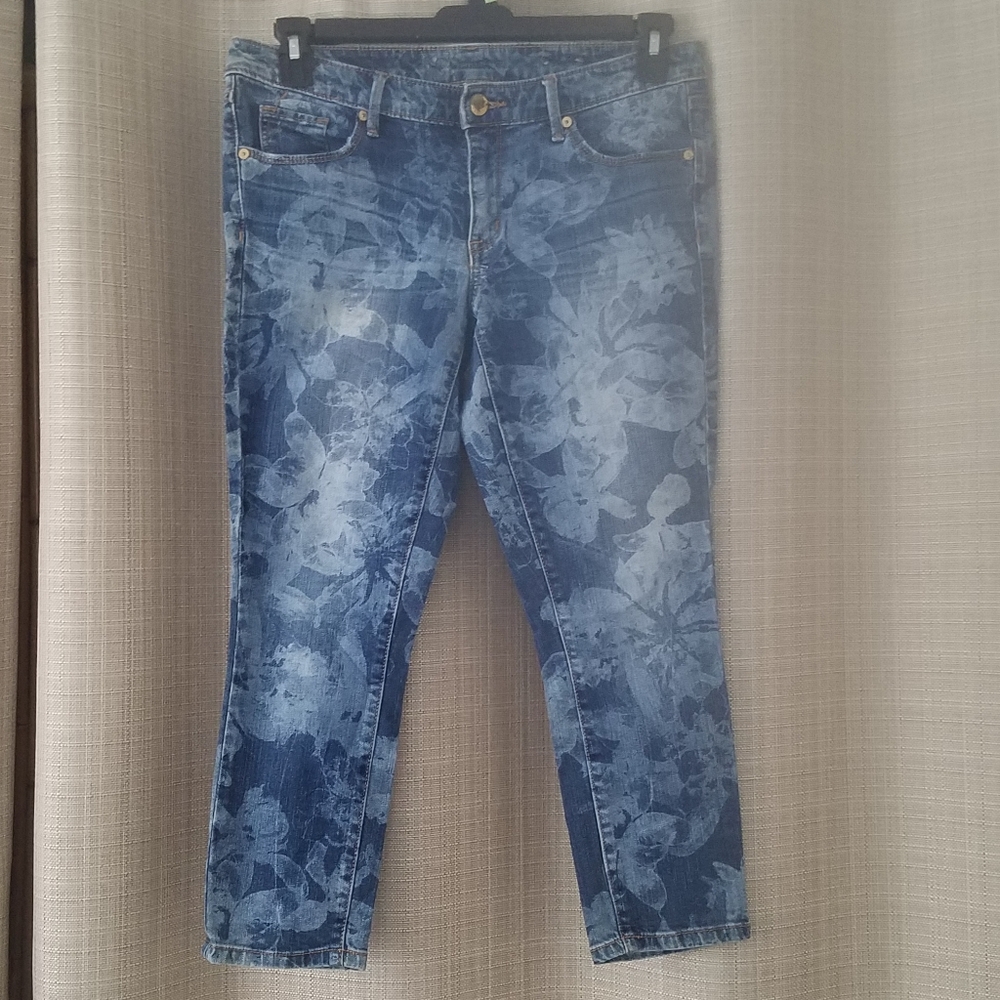 Mossimo Floral Skinny Capri